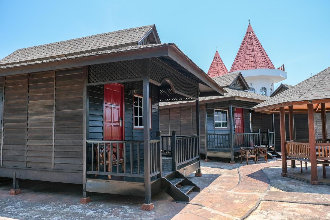 Landcons Hotel&Resort Langkawi Buitenkant foto